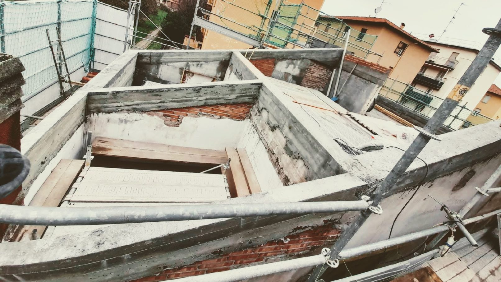 cordolo antisismico su edificio in muratura